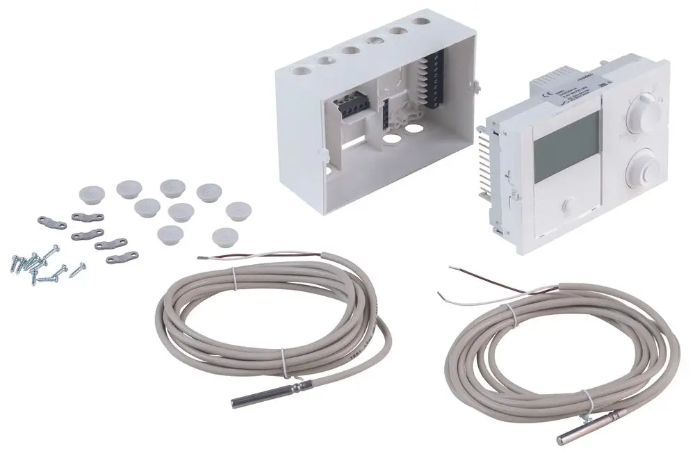 Daikin Solaris Drucksolarregler mit zwei Temperatursensoren, Montagezubehör und Verkabelung. Enthält eine Steuerungseinheit und verschiedene Anschlussmöglichkeiten.